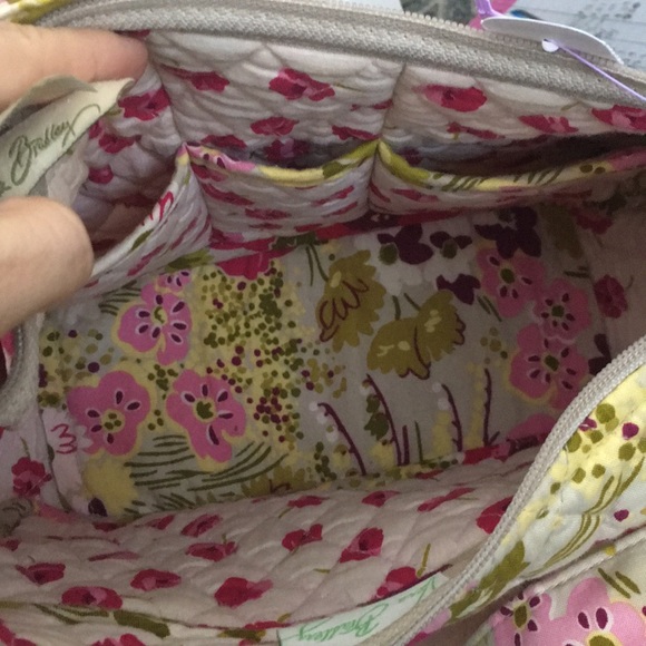 Beautiful Vera Bradley bag - Picture 8 of 8